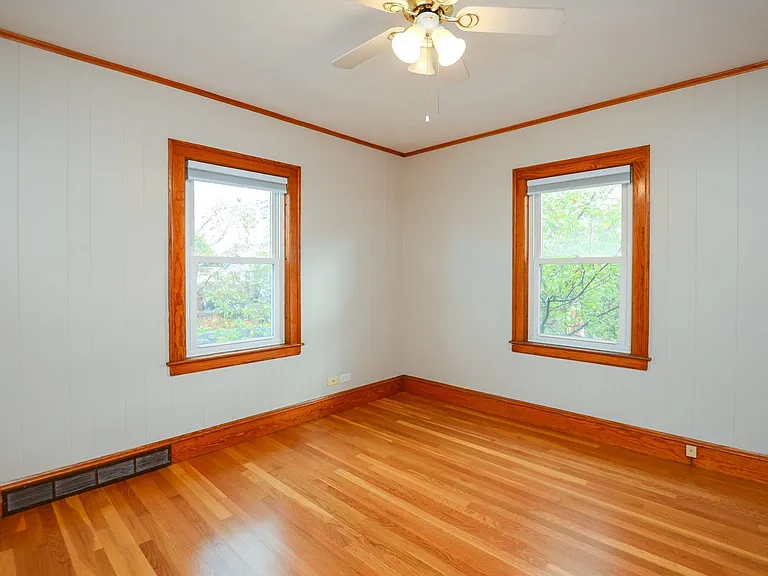 32 Gilman St #2 — Photo 8