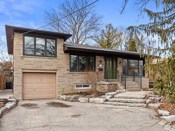 2nd image of 134 Santa Barbara Rd