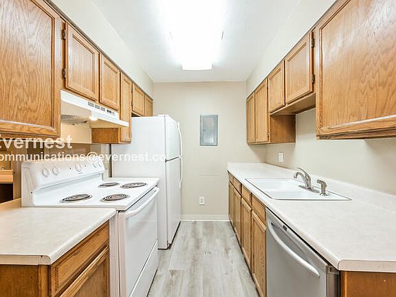 3rd image of 14892 E Kentucky Dr APT 1021