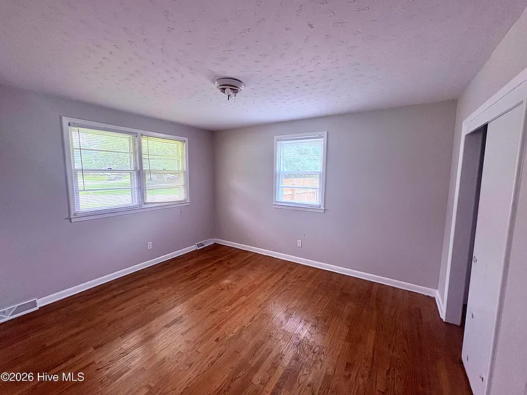 406 Forest Grove Ave — Photo 17