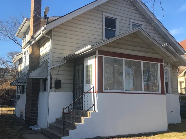 11218 S Parnell Ave, Chicago, IL 60628