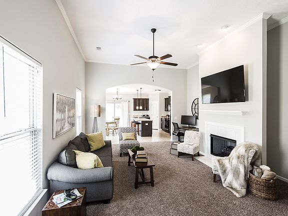 3rd image of 130 Annapolis Bend Cir