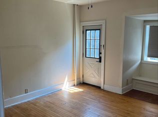 409 1/2 6th St, Racine, WI 53403