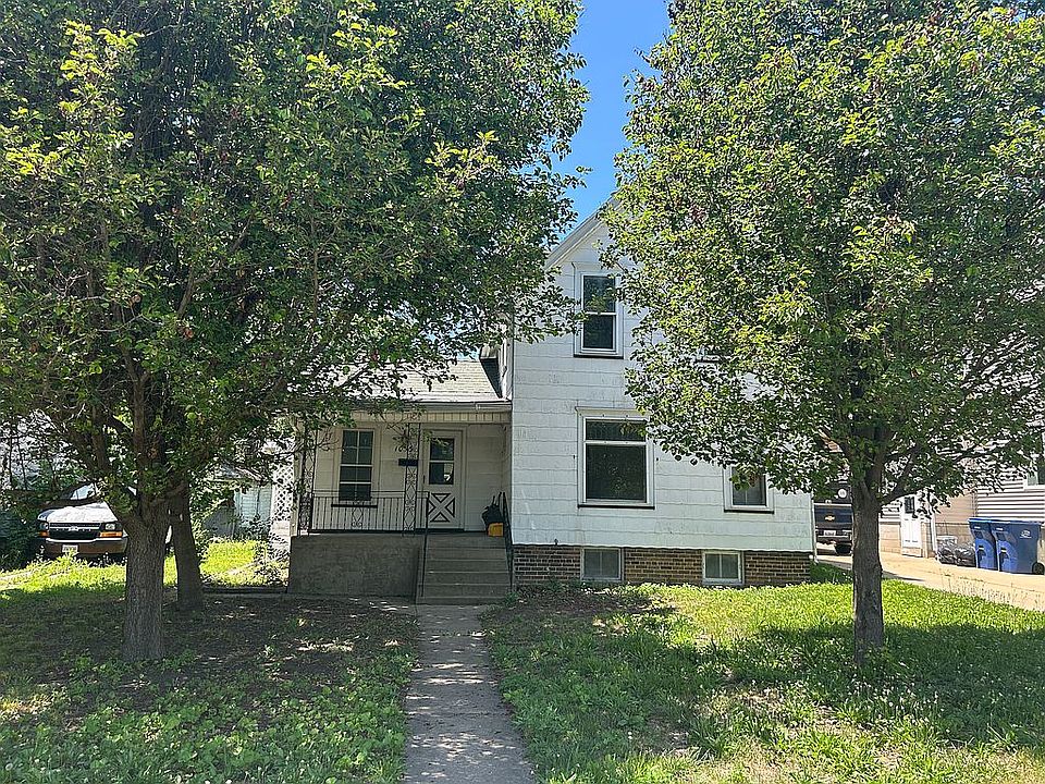1st image of 1055 Bucklin St