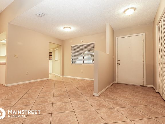 4th image of 1379 Saddle Ct