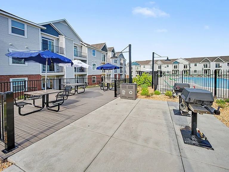 Chase Creek Apartment Homes — Photo 50