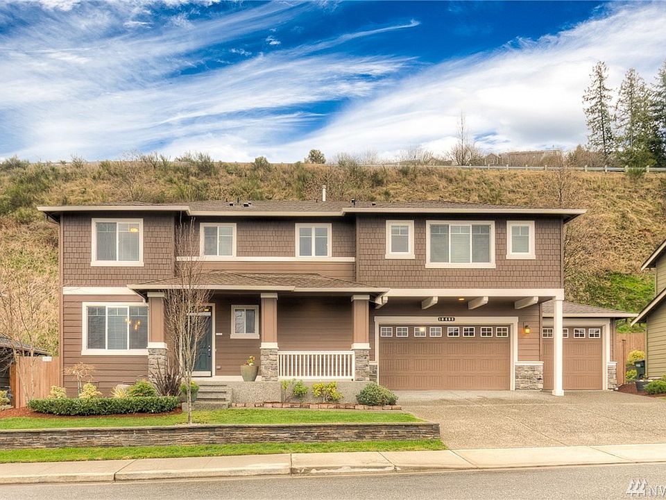 1st image of 10608 174th Ave E