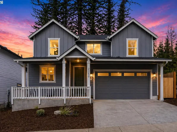 2250 NE 207th Pl, Fairview, OR 97024