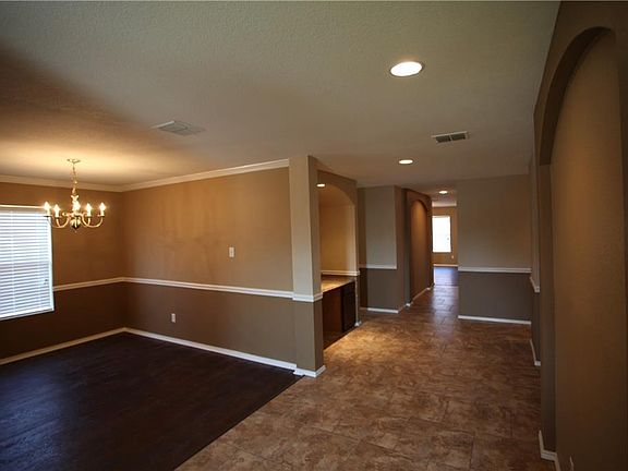 3rd image of 5113 Sandra Dr