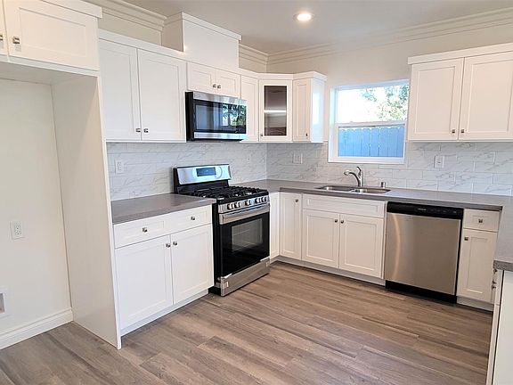 2nd image of 6913 Vinevale Ave #4