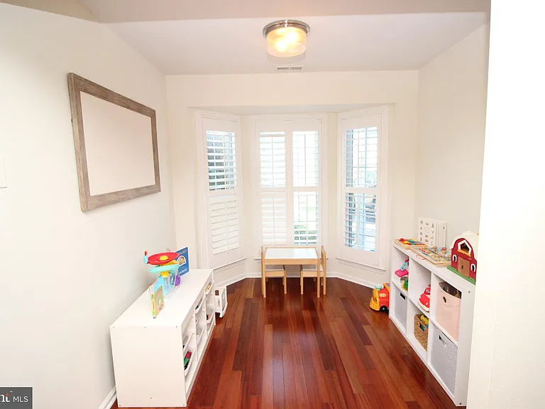 72 Skyview Way — Photo 6