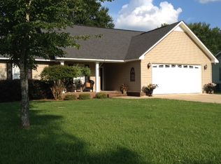 1126 Larry St, Glencoe, AL 35905