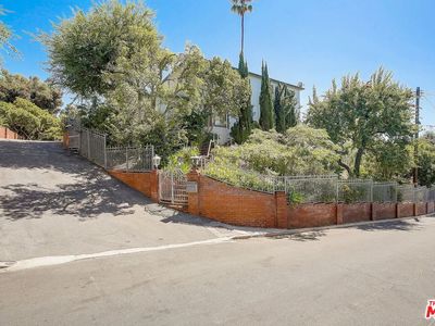 2512 Glendower Ave, Los Angeles, CA, 90027