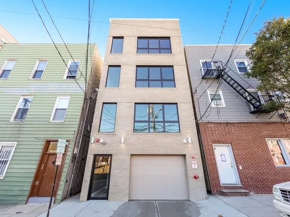 135 44th Street image 27 of 39