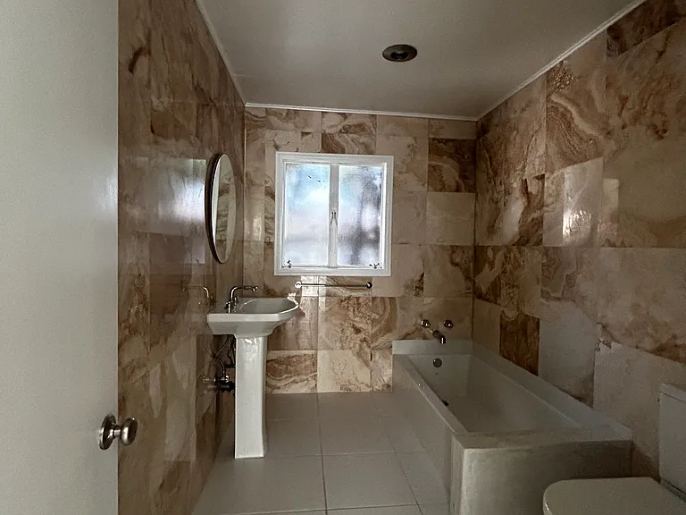 939 Hilgard Ave — Photo 11