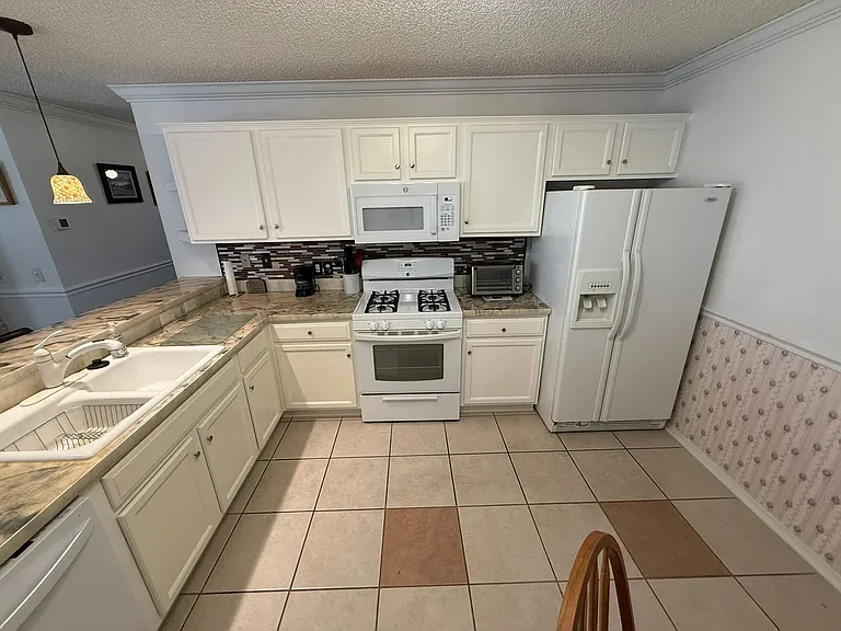 2829 Burgos Dr — Photo 13