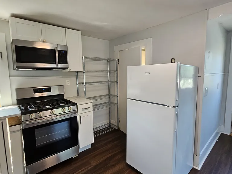 185 Danforth St #2 — Photo 9