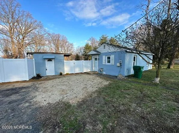 37 School Rd E, Morganville, NJ 07751