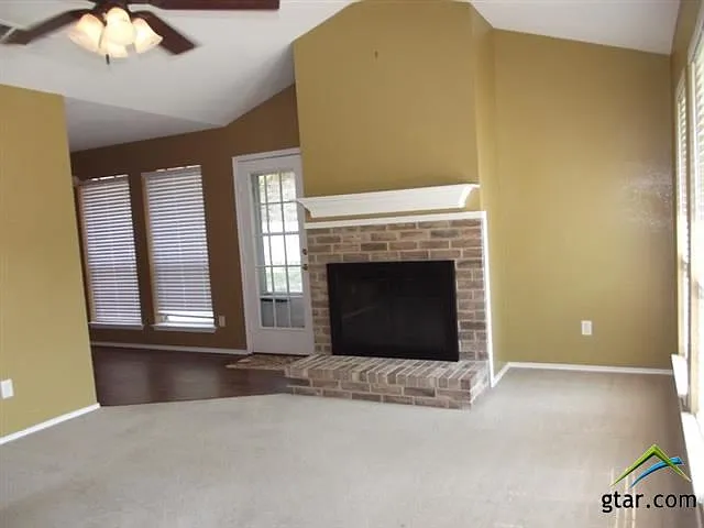15813 Brittain Ct — Photo 2