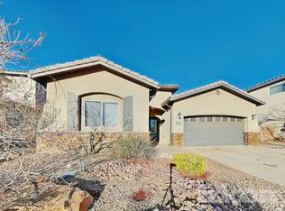 1811 Camino Cancun SW, Los Lunas, NM 87031