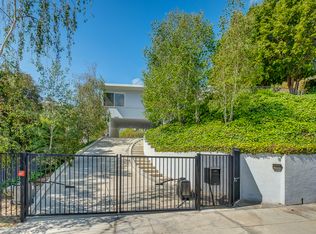 13888 Valley Vista Blvd, Sherman Oaks, CA 91423