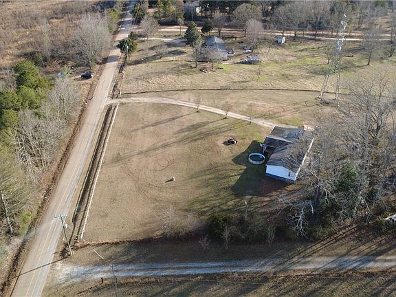 4th image of 145 Finley Rd