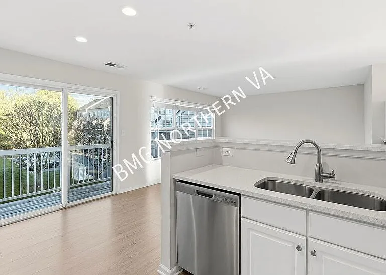 1881 Crescent Park Dr — Photo 14