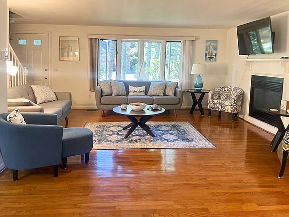 2nd image of 30 Pinecrest Beach Dr