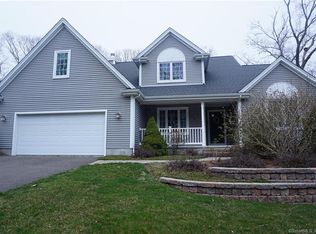 266 Baker Avenue Ext, Groton, CT 06340
