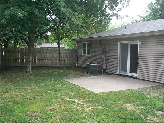 5th image of 2412 Galloway Dr