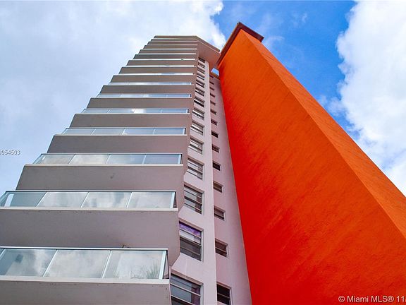BEAUTIFUL NEWLY PAINTED BUILDING WITH GLASS BALCONIES