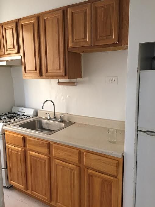 2nd image of 2180 Wallace Ave APT 2G