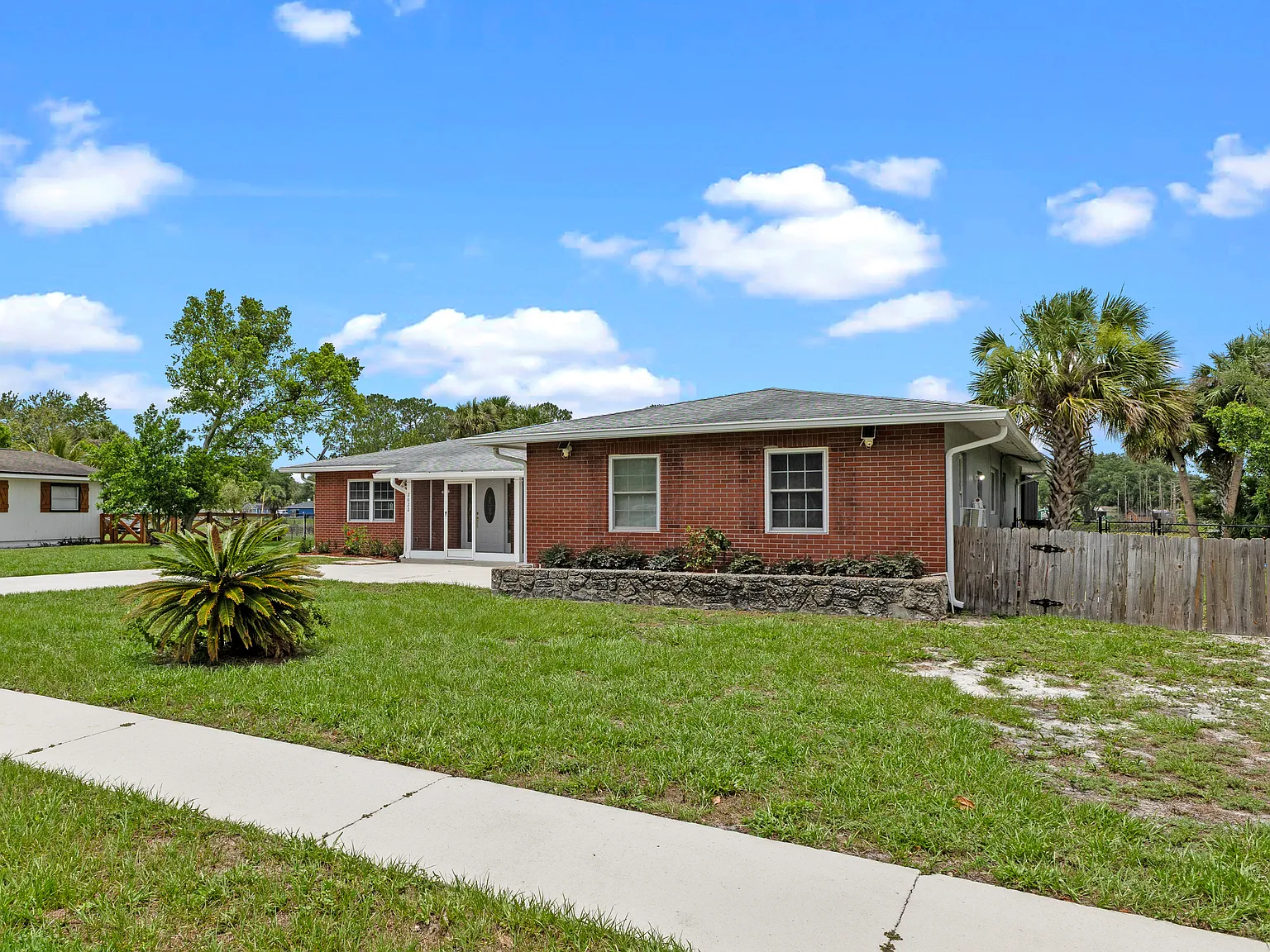 2622 Hibiscus Ct — Photo 2