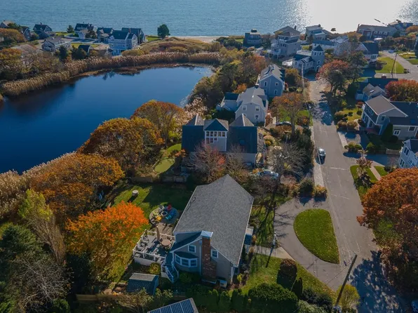 189 Breakwater Shores Dr, Barnstable, MA 02630