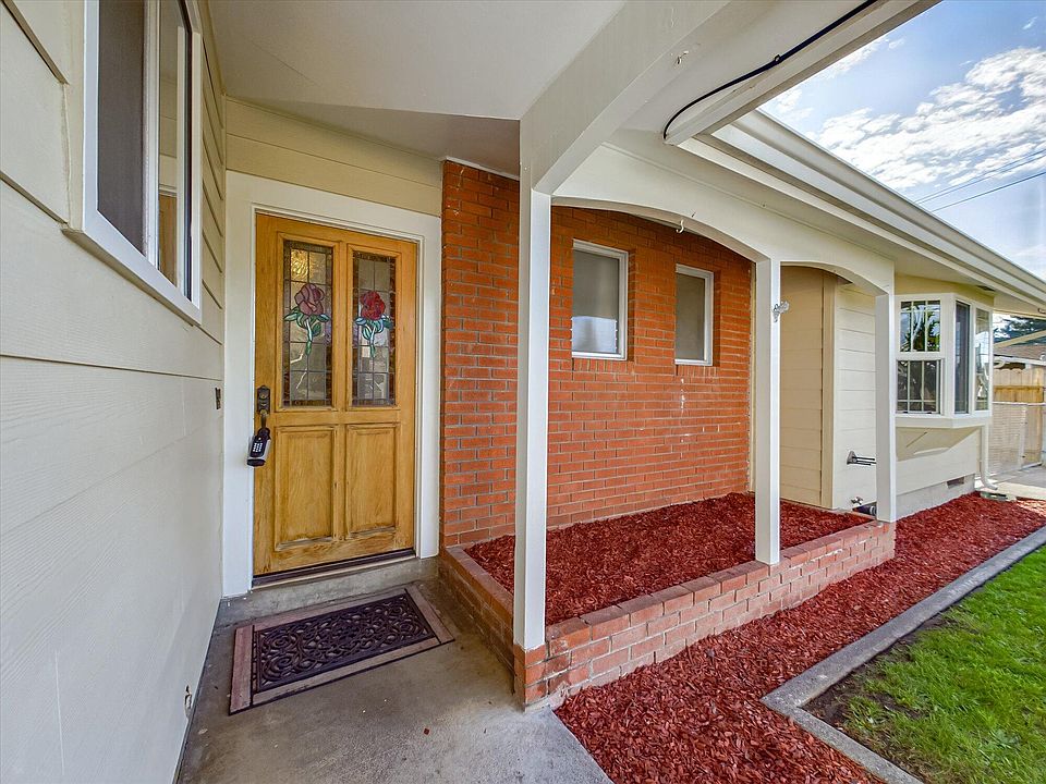 1st image of 4169 Sunny Circle Dr