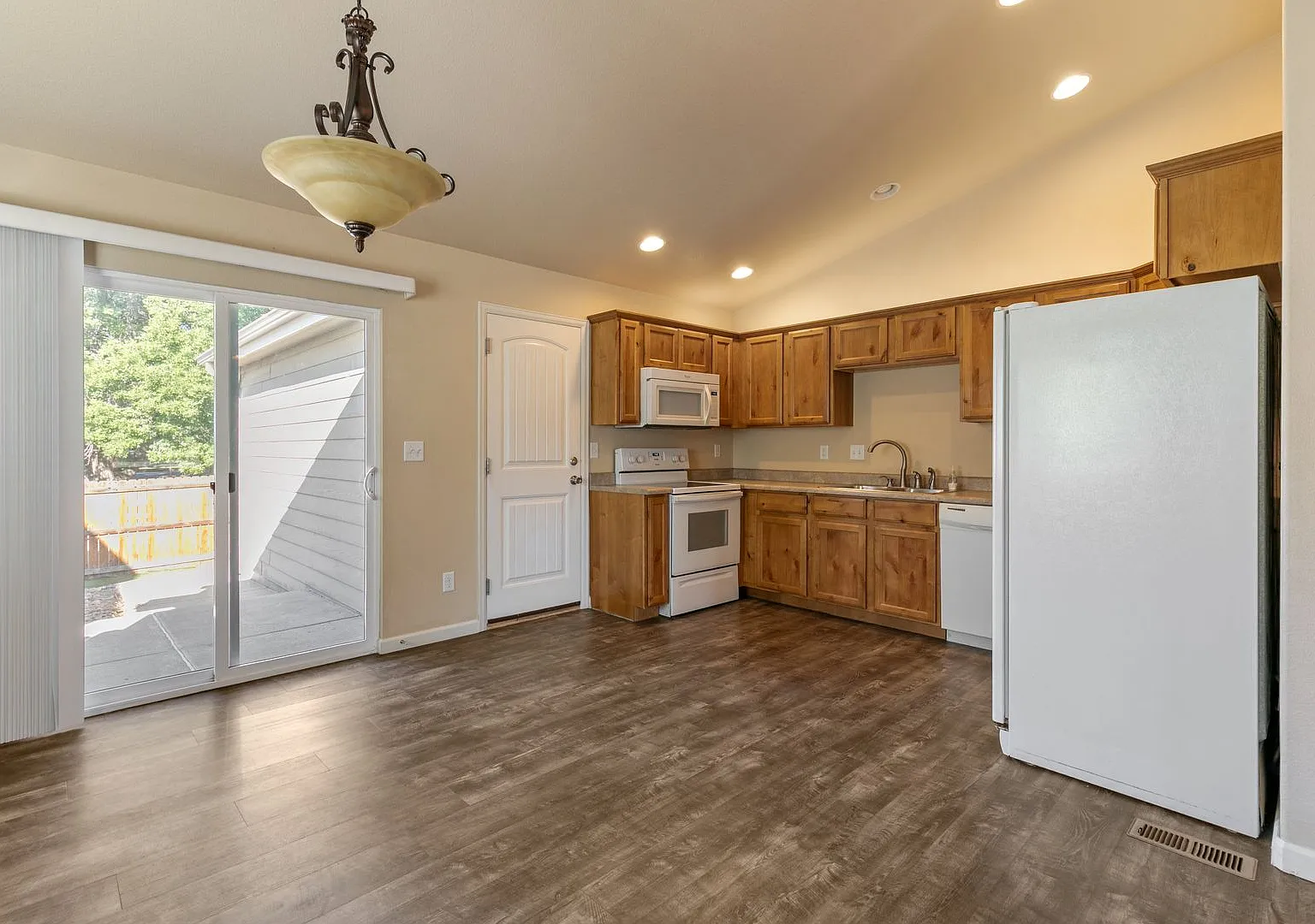 3-Bedroom Ranch with Fenced Yard and 2-Car Garage in West Loveland — Photo 3