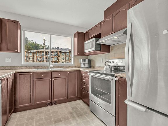 5th image of 45740 Thomas Rd #27