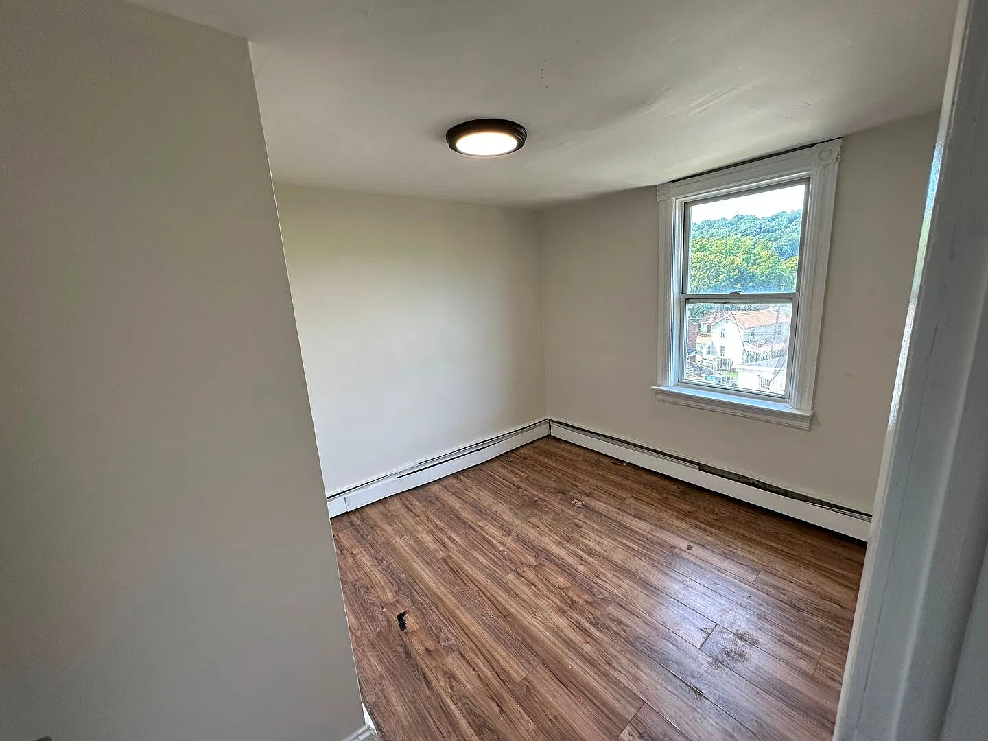 580 South 1st Avenue — Photo 4