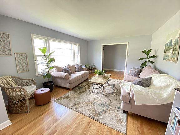 4th image of 183 Stribling Cir