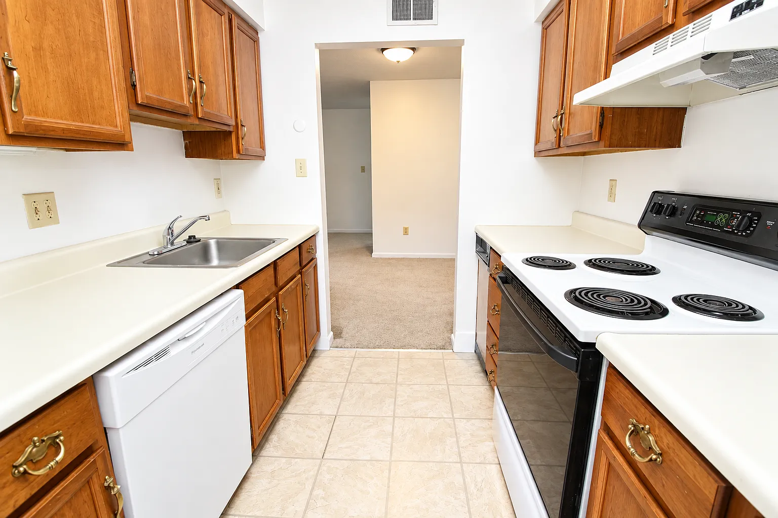 1 bed, 650 sqft, $1,099 — Photo 4