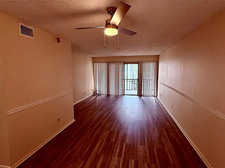 6519 W Newberry Rd #206 — Photo 5