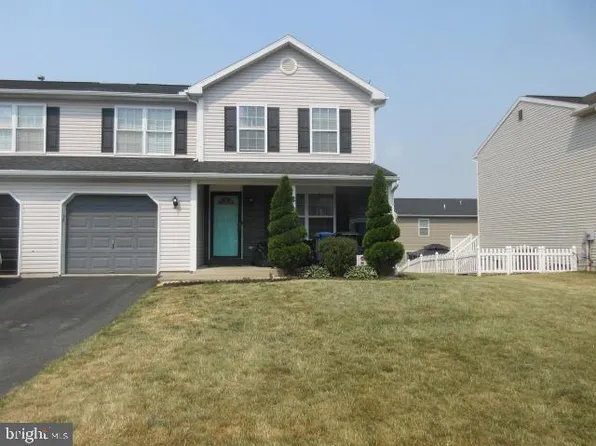 2806 Mannerchor Rd, Temple, PA 19560