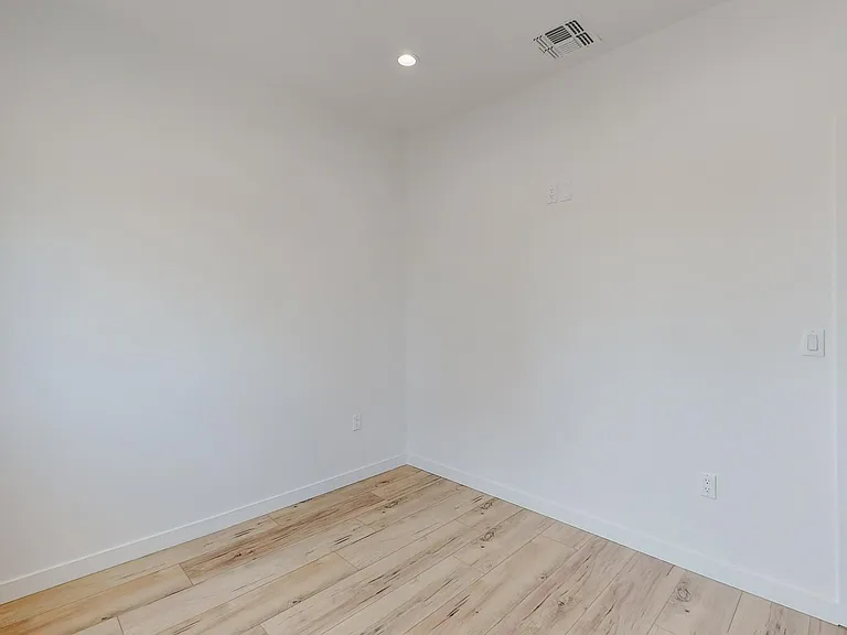 16010 Cantlay St #2 — Photo 15