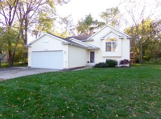 2127 Kinney Ave NW, Grand Rapids, MI
