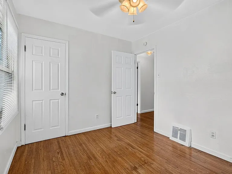 10328 Dudley Dr — Photo 28