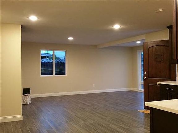 2nd image of 3256 53rd St