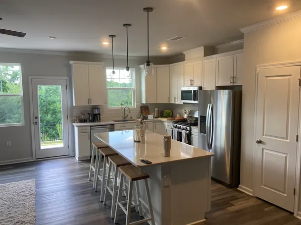 1919 Caen St, Raleigh, NC 27610