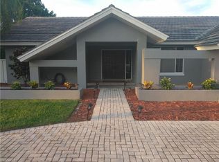 1394 Burgundy Dr, Fort Myers, FL 33919