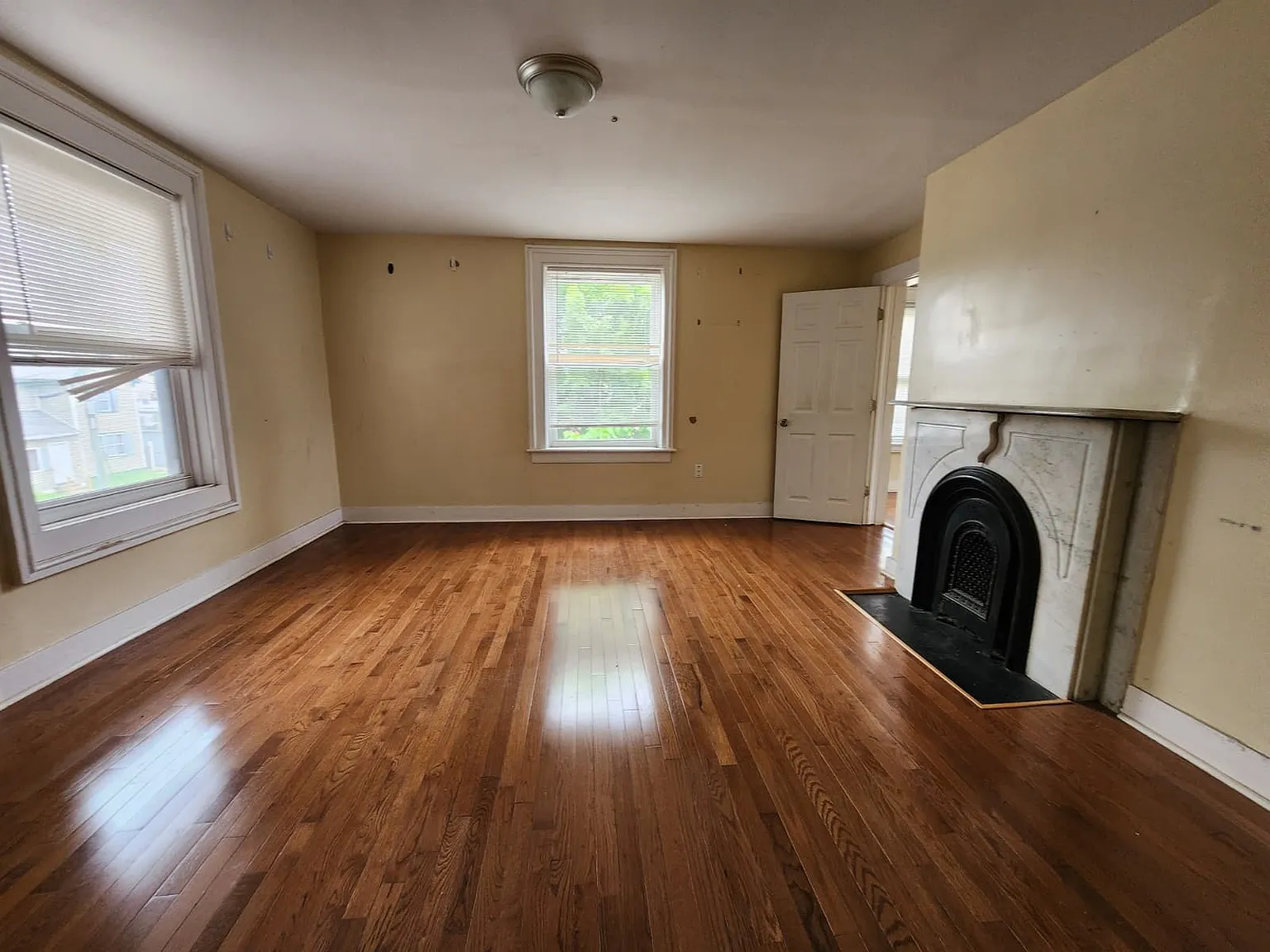 5 bed, $2,200 — Photo 3