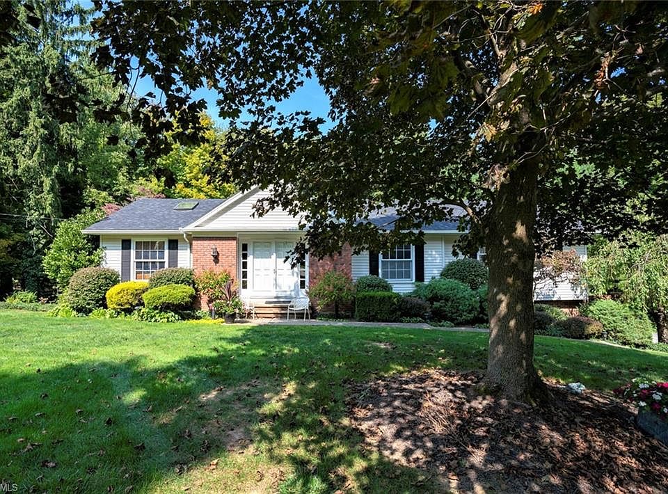 1st image of 101 Meadow Ln